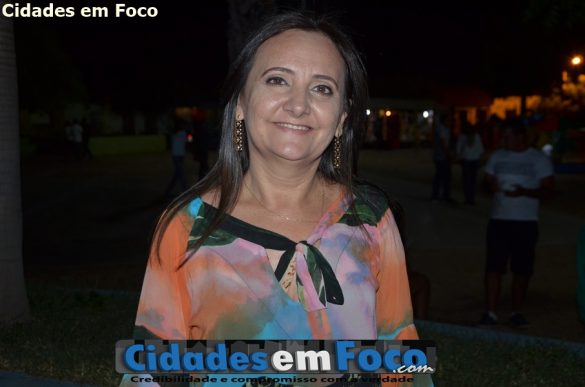 Mercy Pinheiro - Secretária Municipal de Educação de Wall Ferraz