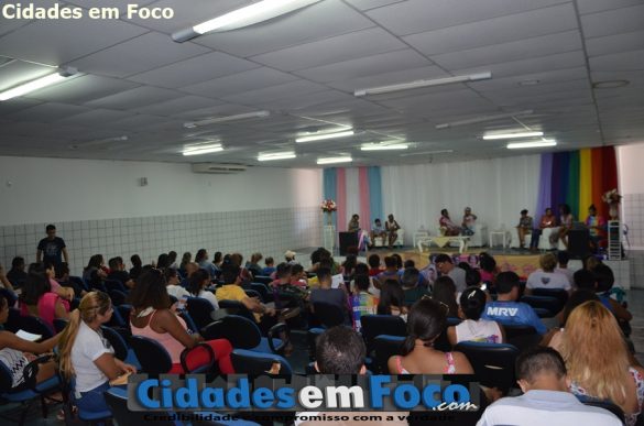 Palestras marcam segundo dia da Jornada LGBT em Picos 