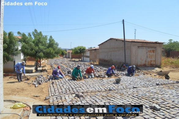 Obras de pavimentação estão avançadas em Curral Novo do Piauí 