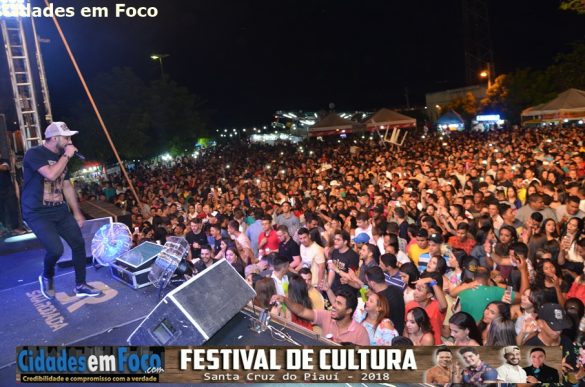 Show da banda Saia Rodada encerra Festival de Cultura em Santa Cruz do Piauí 