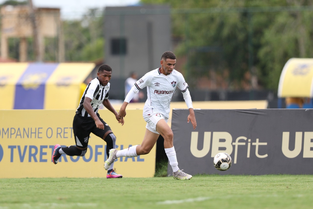 Meu sonho era ser jogador de futebol', diz Wesley Safadão - Estadão